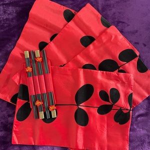 Asian Chinese Japanese decor placemats And chopsticks place set of 4 NWOT silky